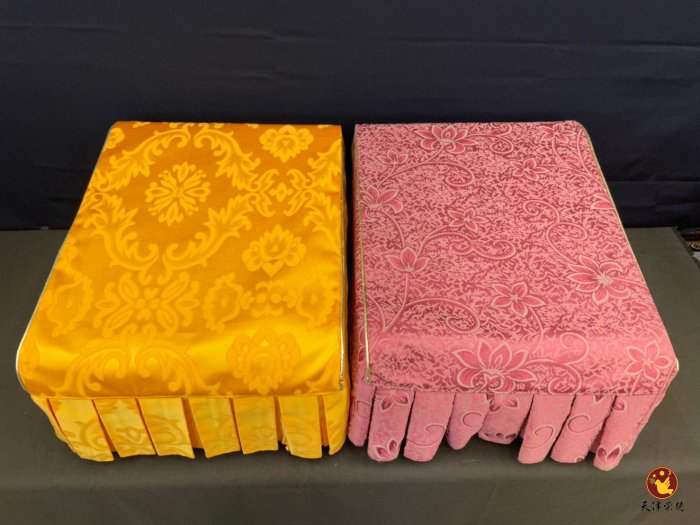 拜椅套-紅色緹花布