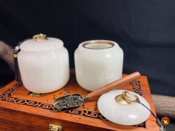 玉石茶葉罐